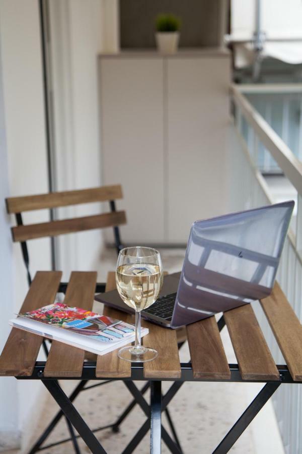 Walk To Markets From A Cozy Studio By Cielo Homes Atene Esterno foto